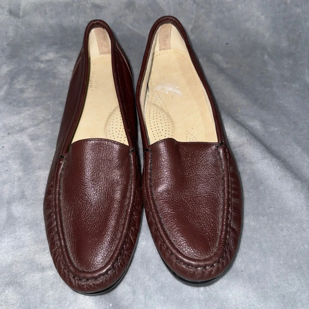 SAS Womens Tripad Comfort Loafers 11 W Burgundy Leather Slip On Shoes